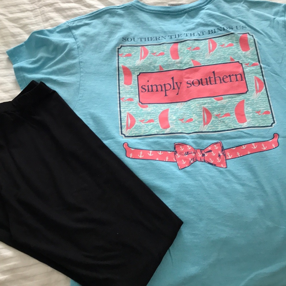 Size M leggings & Simply Southern T-shirt set